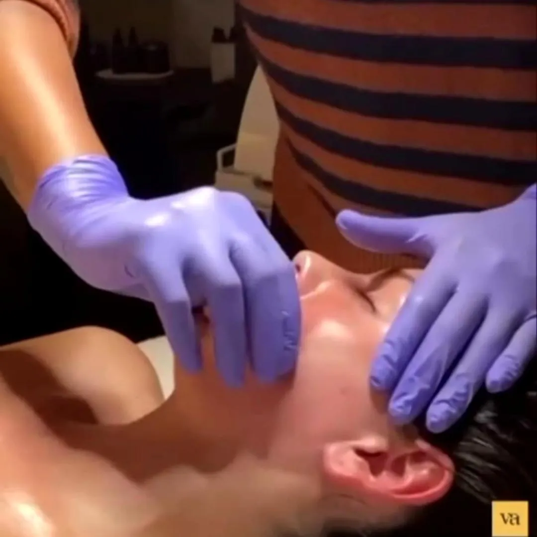 blue light therapy acne treatment philadelphia studio