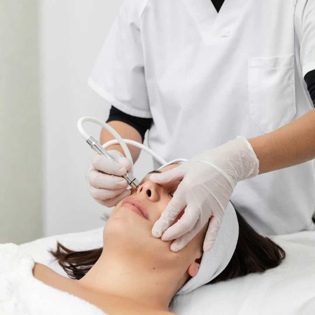 peach fuzz removal dermaplaning treatment