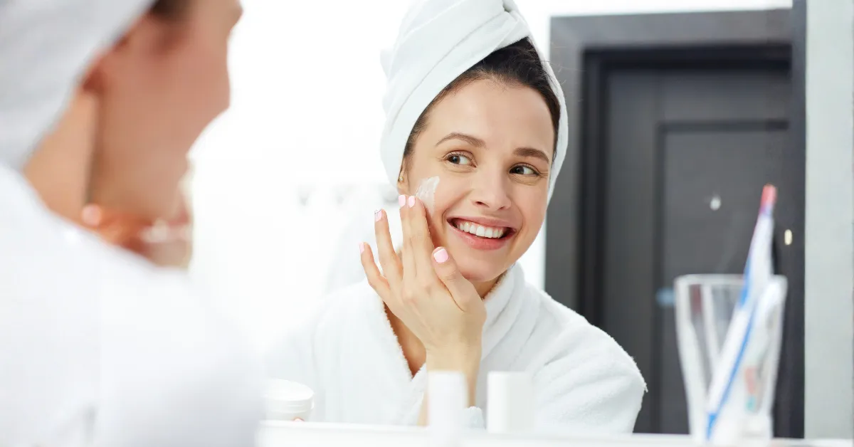 Esthetician analyzing dry skin before a hydrating facial